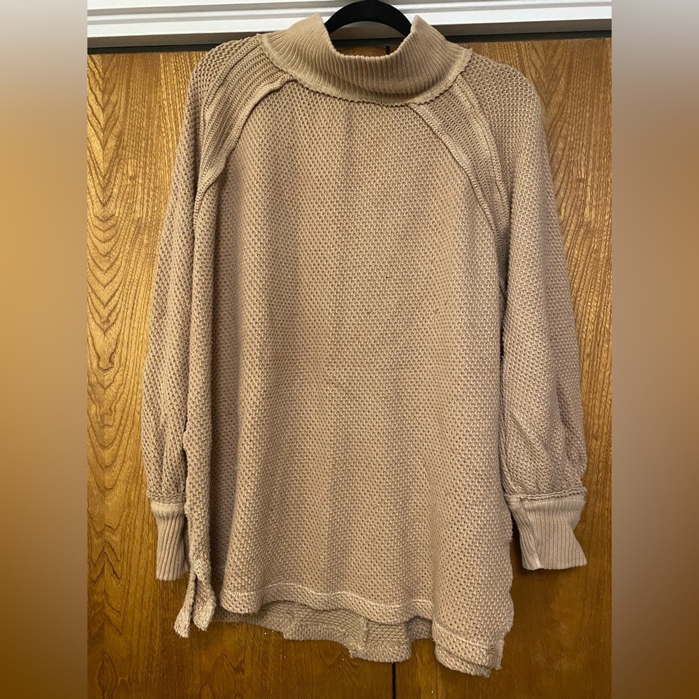 ***SOLD*** Free People Sweater